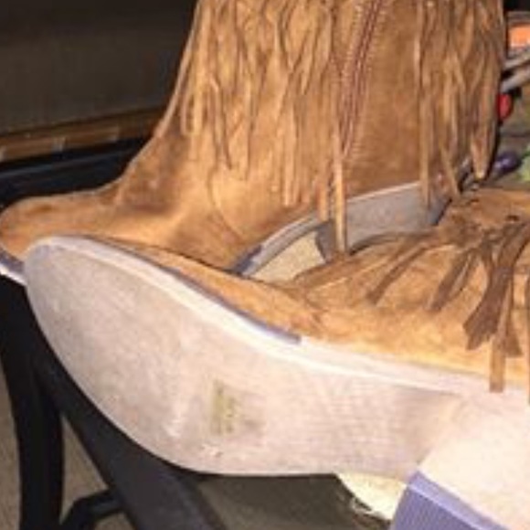 New boots - Picture 2 of 2